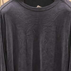 Tommy Bahama Fleur de Fromo crewneck long sleeve shirt.